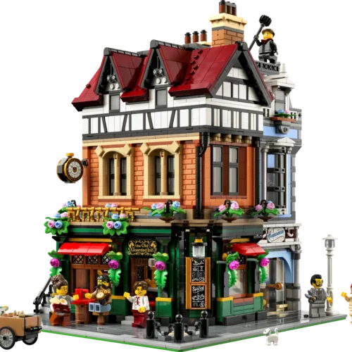 LEGO® Icons Tudor Corner - Image 6