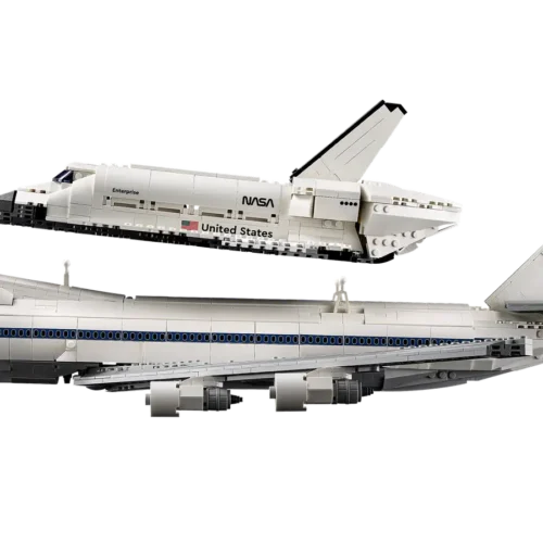 LEGO® Icons Shuttle Carrier Aircraft - Image 9
