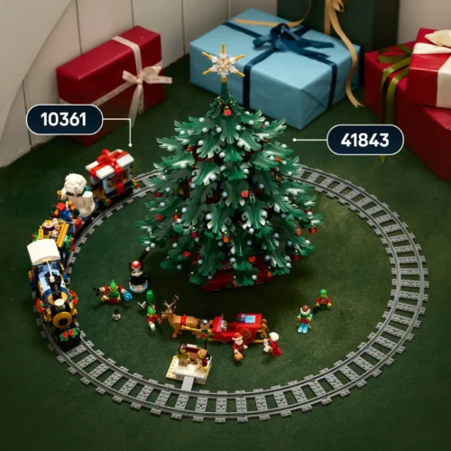 LEGO® Icons Family Christmas Tree - Image 3