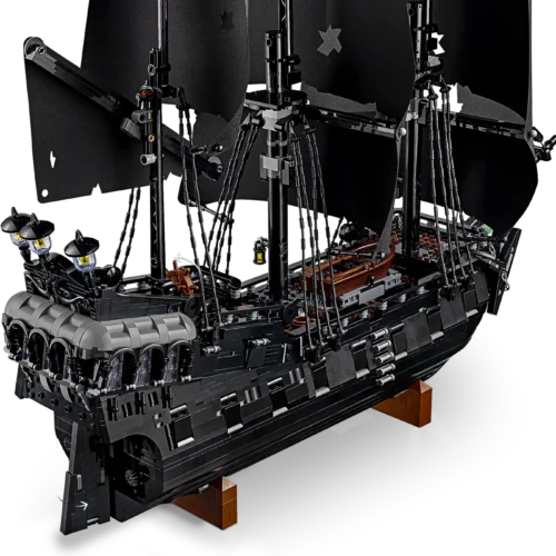LEGO® Icons Captain Jack Sparrow's Pirate Ship - Image 5