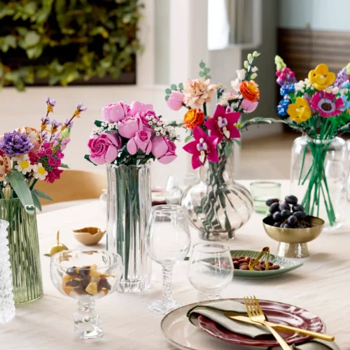 LEGO® Botanicals Bouquet of Pink Roses - Image 7