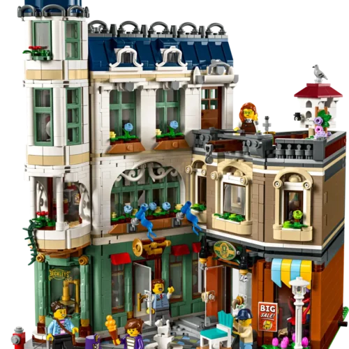 LEGO® Icons Shopping Street - Image 7