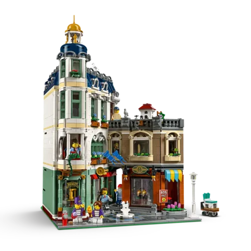 LEGO® Icons Shopping Street - Image 5