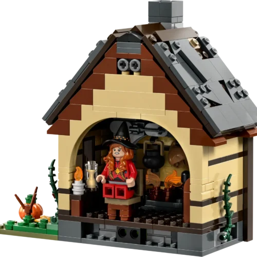 LEGO® Disney Hocus Pocus: The Sanderson Sisters' Cottage - Image 5