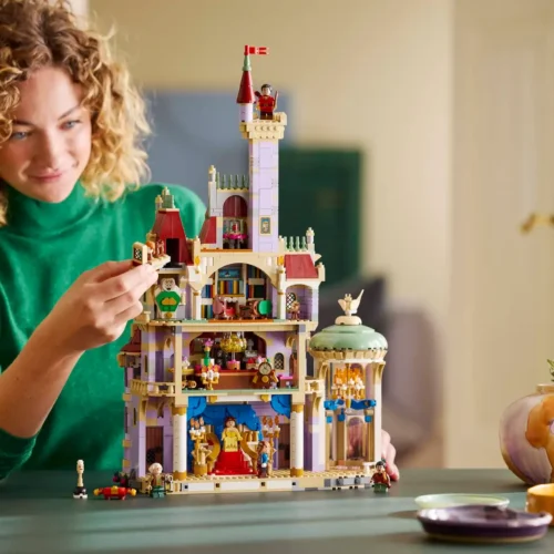 LEGO® Beauty and the Beast Castle - Image 3