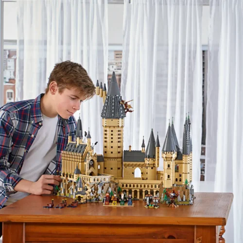 LEGO® Harry Potter™ Hogwarts™ Castle - Image 5